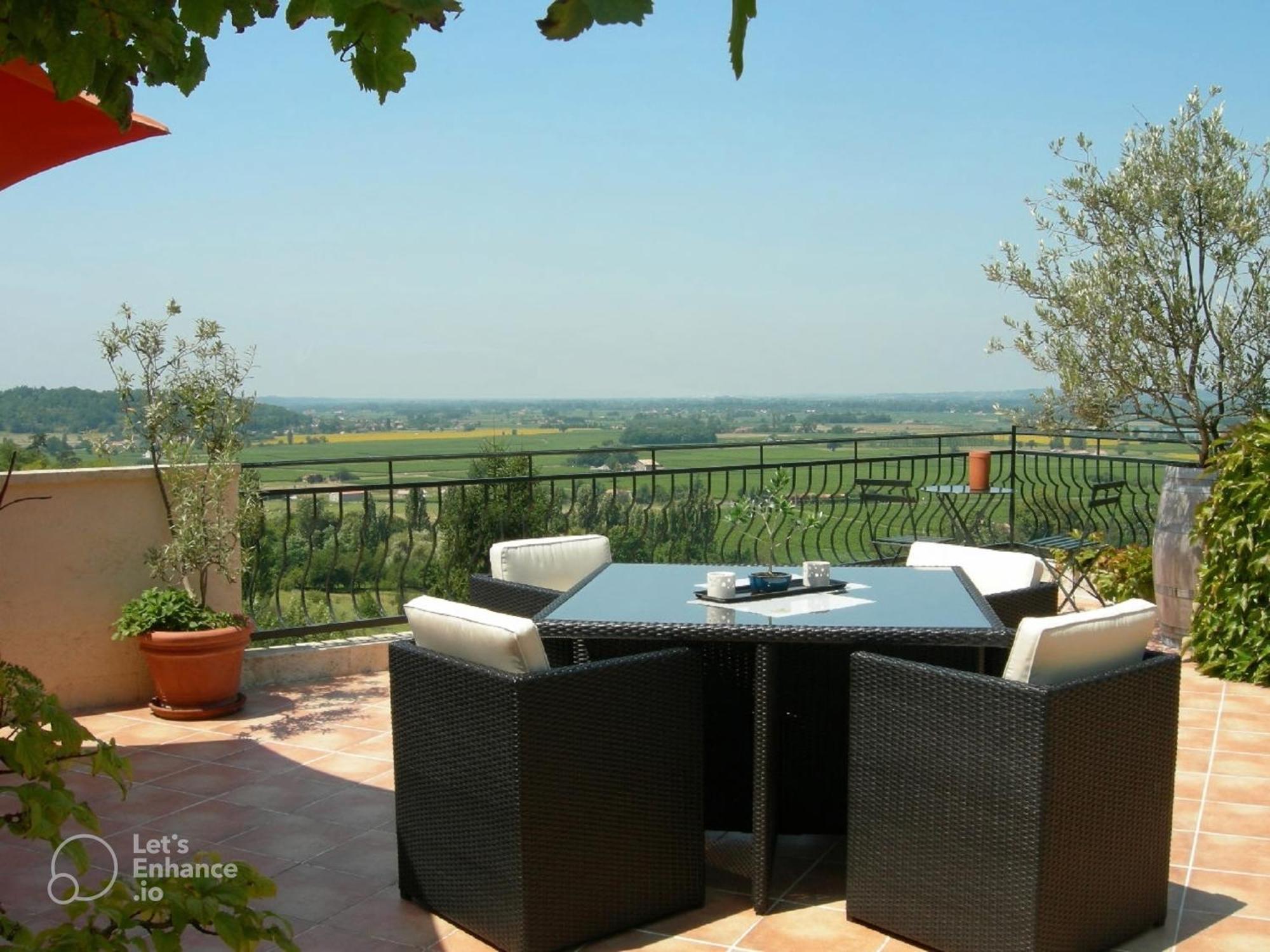 Les Gués Rivières Bed and breakfast 3*