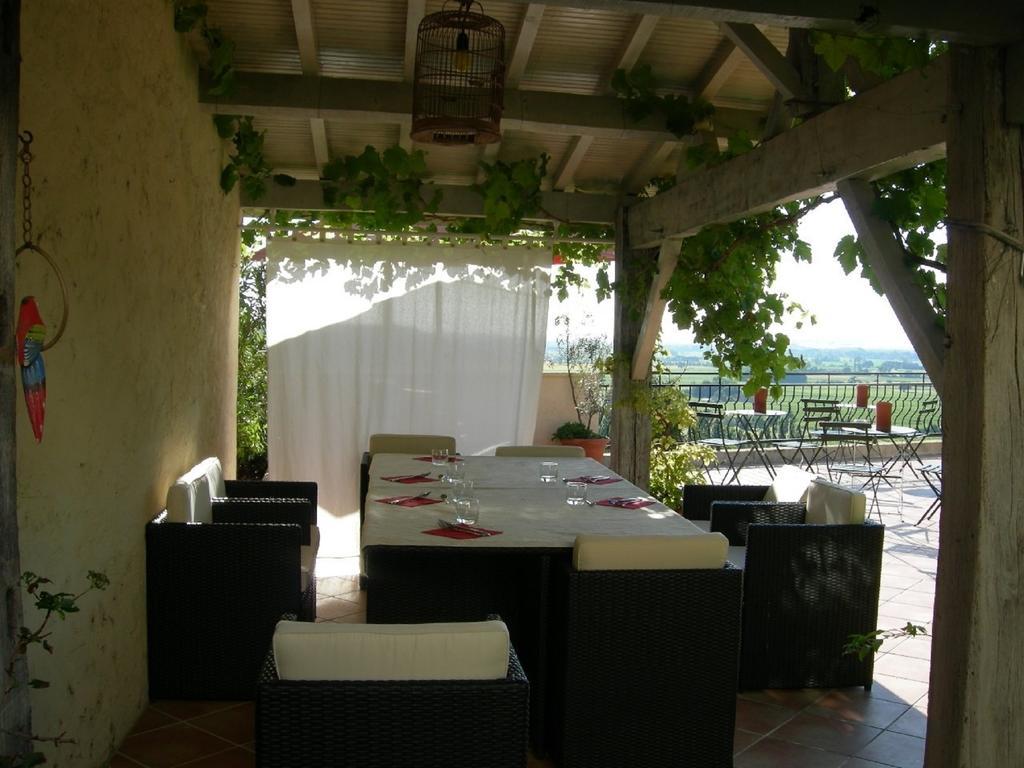 Les Gués Rivières Bed and breakfast 3*