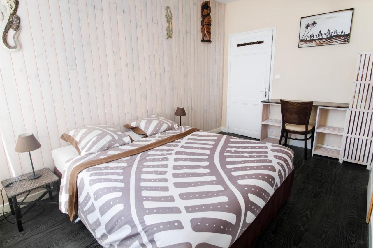 Les Gués Rivières Bed and breakfast